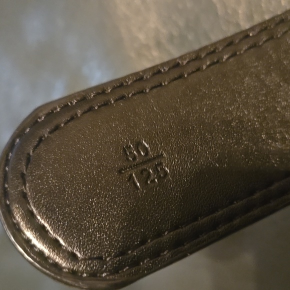 Gucci "Bee"Placard Belt:Green and Red Stripe onto leather - Picture 8 of 14